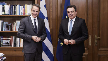 Συνάντηση Μητσοτάκη - Σχοινά: «Είμαστε στο Champions League του Ταμείου Ανάκαμψης»