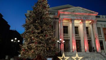 Δημοτικό Θέατρο Πειραιά: Υποχώρησε τμήμα της σκηνής