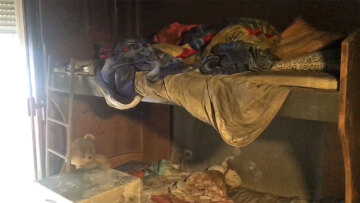 Κολωνός: Βίντεο από το διαμέρισμα που έπιασε φωτιά - Ο πατέρας έσπασε τη μπαλκονόπορτα για να ζητήσει βοήθεια