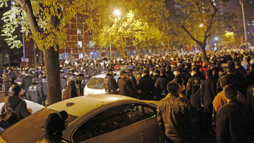 Κίνα: Το Πεκίνο επιστρατεύει sex bots για να «σβήσει» τις μαζικές αντικυβερνητικές διαδηλώσεις