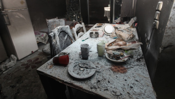 Φωτιά σε διαμέρισμα στον Κολωνό: «Κοιμόμουν και άκουσα μπαμπά βοήθεια» λέει ο πατέρας του 5χρονου 