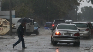 Κακοκαιρία «Άριελ»: Έντονα φαινόμενα στα ανατολικά, τη Θεσσαλονίκη και την Αττική - Δείτε πού χιόνισε