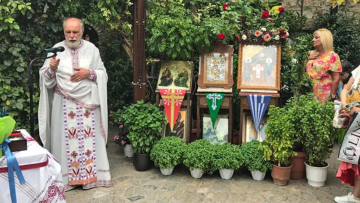 Άγιοι Ισίδωροι Λυκαβηττού: «Φύλλο πορείας» στον παπά Δημήτρη αντί για οριστική λύση