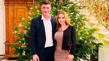 Γερμανός βουλευτής παράτησε σύντροφο και τρία παιδιά για μία πρώην πορνοστάρ