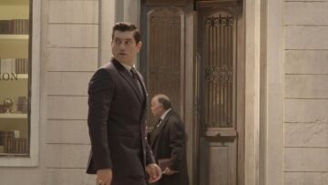 Παράδεισος των κυριών: Ο Ντίνος ψάχνει λύσεις για τα οικονομικά προβλήματα που αντιμετωπίζει 