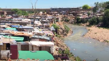 Γιοχάνεσμπουργκ: Ποταμός υπερχείλισε την ώρα που πιστοί έκαναν θρησκευτικές τελετές - Εννέα νεκροί