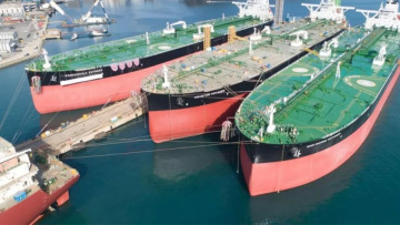 Πετρέλαιο - Bloomberg: Αντίποινα ετοιμάζει η Ρωσία μετά το πλαφόν της ΕΕ στο πετρέλαιο