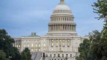 Shutdown της αμερικανικής κυβέρνησης: Μήνυμα από τους Δημοκρατικούς ή νερό στον μύλο του Τραμπ; 