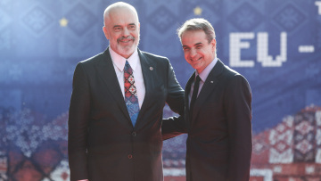 Συνάντηση στα Τίρανα - Μητσοτάκης σε Ράμα: Είμαστε κοντά σε λύση για τις θαλάσσιες ζώνες