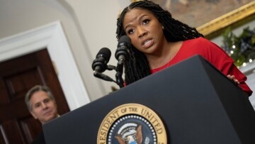 Ανταλλαγή αιχμαλώτων - Συγκινημένη στον Λευκό Οίκο η σύζυγος της μπασκετμπολίστριας Μπρίτνεϊ Γκράινερ