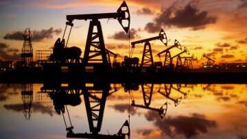 Ανθεκτική η αγορά ηλεκτρισμού μέσα στην κρίση - Στο τραπέζι το πλαφόν στα καύσιμα
