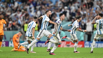 Μουντιάλ 2022: Το μπούλινγκ, η εξήγηση για τις χειρονομίες και τα νεύρα των Ολλανδών