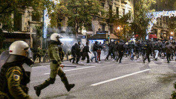 Θεσσαλονίκη: Συναγερμός για νέα επεισόδια από Ρομά - Θέμα ωρών η απόφαση για τον αστυνομικό