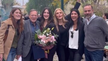 Νατάσα Θεοδωρίδου και Ανδρέας Φουστάνος ταξίδεψαν στην Καλαμάτα με τις δύο τους κόρες