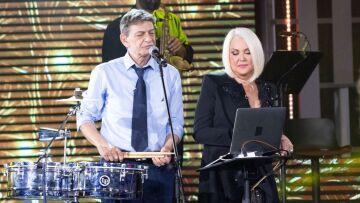 Μιχάλης Ρακιντζής: Ο τραγουδιστής έρχεται στο «Σπίτι με το MEGA»