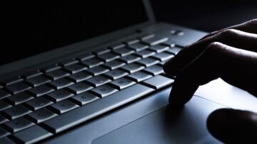 Θεσσαλονίκη: Στη φυλακή δύο 24χρονοι για απάτες μέσω διαδικτύου - Προμηθεύονταν στοιχεία από το Dark Web