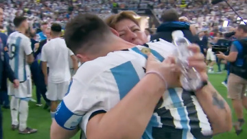 Μουντιάλ 2022: Τα δάκρυα της μάνας του Μέσι και οι έξαλλοι πανηγυρισμοί των γιων του - Δείτε βίντεο