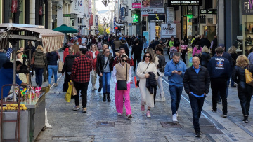 Δημοσκόπηση ALCO για τους νέους: Ελπίδα και ανασφάλεια, πίστη στη δημοκρατία και μπούλινγκ