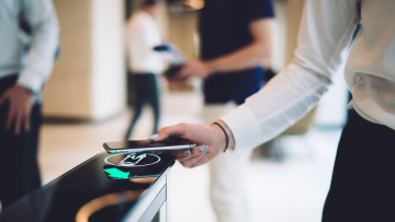 Ψηφιακή Κάρτα Εργασίας - Μιχαηλίδου: Σε πλήρη εφαρμογή την 1η Ιουλίου σε βιομηχανία και λιανεμπόριο