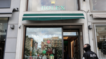 Ληστεία στη Rolex: Στο μικροσκόπιο μηχανή που ενδέχεται να χρησιμοποίησαν οι δράστες