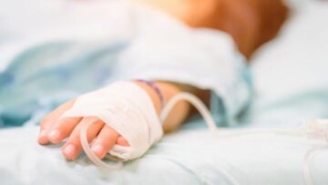 Διασωληνώθηκε κοριτσάκι 2,5 ετών με κορωνοϊό στο νοσοκομείο Κορίνθου