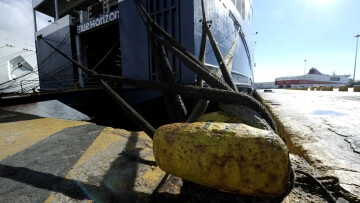 Καιρός: Δεμένα τα πλοία σε Πειραιά, Ραφήνα και Λαύριο λόγω ισχυρών ανέμων