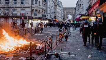 Επίθεση στο Παρίσι: «Είναι παλαβός» λέει ο πατέρας του 69χρονου που σκότωσε τρεις Κούρδους