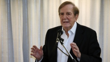 Γιώργος Κωνσταντίνου: «Πόσοι σταρ της έβδομης τέχνης έσβησαν με το καιρό άδοξα;»