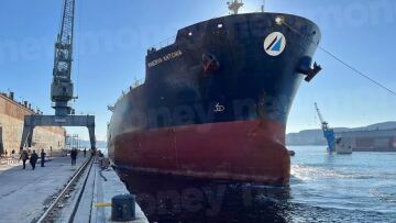 Ο Ανδρέας Μαρτίνος έφερε στα Ναυπηγεία Ελευσίνας πλοίο του για επισκευή