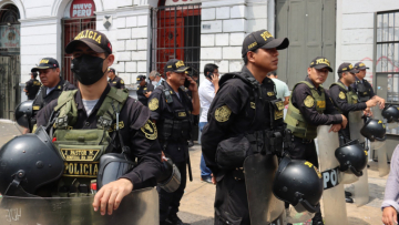 Πολιτική κρίση στο Περού: Έξι συλλήψεις για διαφθορά, ανάμεσά τους τρεις αξιωματικοί της αστυνομίας