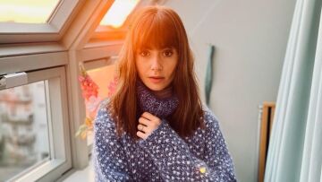 Emily in Paris: Το backstage βίντεο της Λίλι Κόλινς, με την αλλαγή στην εμφάνισή της 