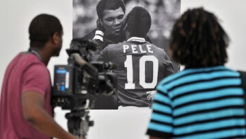 Πελέ: Το τελευταίο παιχνίδι του παρουσία Κάρτερ και Μοχάμεντ Άλι