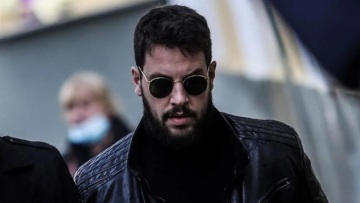 Μάνος Δασκαλάκης: Αρραβωνιάστηκε με τη νέα του σύντροφο