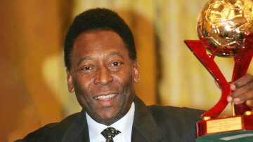 Πελέ: Οι θρύλοι δεν πεθαίνουν ποτέ - Η υφήλιος τον αποχαιρετά