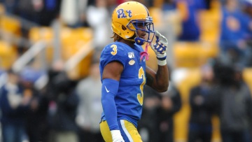 NFL: 24χρονος αθλητής συγκρούστηκε με αντίπαλο και κατέρρευσε - Μεταφέρθηκε στο νοσοκομείο χωρίς τις αισθήσεις του