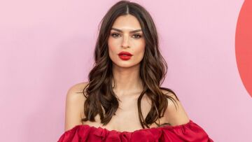 Έμιλι Ραταϊκόφσκι: Βγαίνω με γυναίκες, γιατί οι άντρες φοβούνται τα δυναμικά θηλυκά