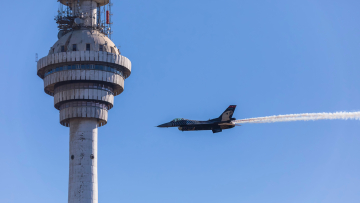 Μπαράζ υπερπτήσεων από τουρκικά F-16 πάνω από Οινούσσες και νήσο Παναγιά