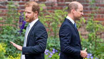 Μεγάλη Βρετανία: Οργή για τις αποκαλύψεις του Χάρι - «Θέλει να κατεδαφίσει την βασιλική οικογένεια»