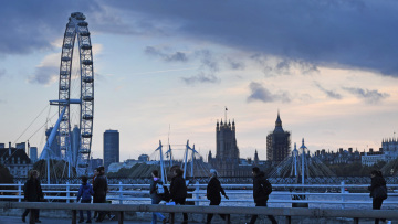Βρετανία: Σκάνδαλο βιασμών στη Συνομοσπονδία Βρετανικής Βιομηχανίας - Την εγκαταλείπουν μία-μία μεγάλες επιχειρήσεις