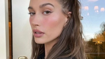 8 τρόποι να κάνετε το κλασικό half up-half down χτένισμα