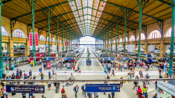 Γαλλία: Επίθεση με μαχαίρι στο Παρίσι, αρκετοί τραυματίες