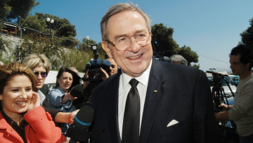 Πέθανε ο τέως βασιλιάς Κωνσταντίνος: Ετοιμάζουν τους βασιλικούς τάφους στο Τατόι - Δείτε φωτογραφίες