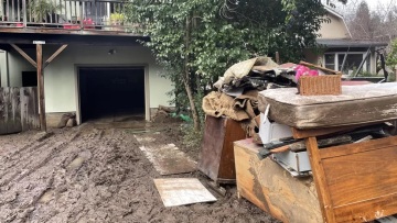 ΗΠΑ: Κυκλώνας προκάλεσε νέες ισχυρές βροχοπτώσεις στην Καλιφόρνια - Ένα πεντάχρονο παιδί αγνοείται