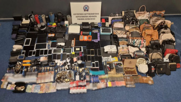 Υπάλληλος του «Ελ. Βενιζέλος» ξάφριζε επιβάτες - Είχε κλέψει κινητές συσκευές, γυαλιά και κοσμήματα