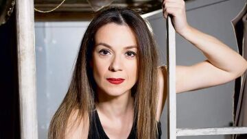 Πέγκυ Τρικαλιώτη: «Έβλεπα γυναίκες στον δρόμο με μικρά παιδιά και έλεγα γιατί αυτές κι όχι εγώ;»