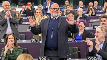 Εύα Καϊλή: Ο ευρωβουλευτής Μαρκ Άνγκελ θα την αντικαταστήσει ως αντιπρόεδρος του Ευρωπαϊκού Κοινοβουλίου