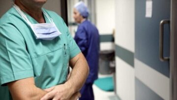 ΙΣΘ για υπόθεση ψευτογιατρού: Ραντεβού μόνο σε νόμιμα αδειοδοτημένα ιατρεία