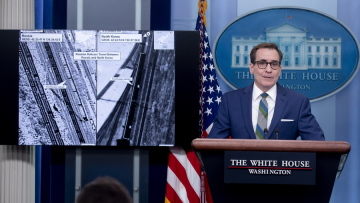 Λευκός Οίκος: Δορυφορική εικόνα δείχνει ρωσικό τρένο να πηγαίνει στη Βόρεια Κορέα για να παραλάβει όπλα