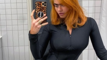 Η Σοφία Χατζηπαντελή ποζάρει μαζί με τη μαμά της και η ομοιότητα είναι απίστευτη