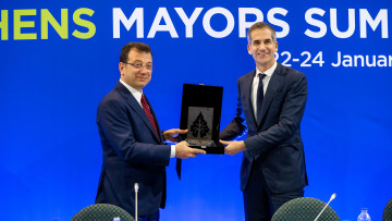 Ιμάμογλου: Στα Βαλκάνια δεν κυβερνούν πια σουλτάνοι - Μπακογιάννης: Δεν περνούν τα νταηλίκια